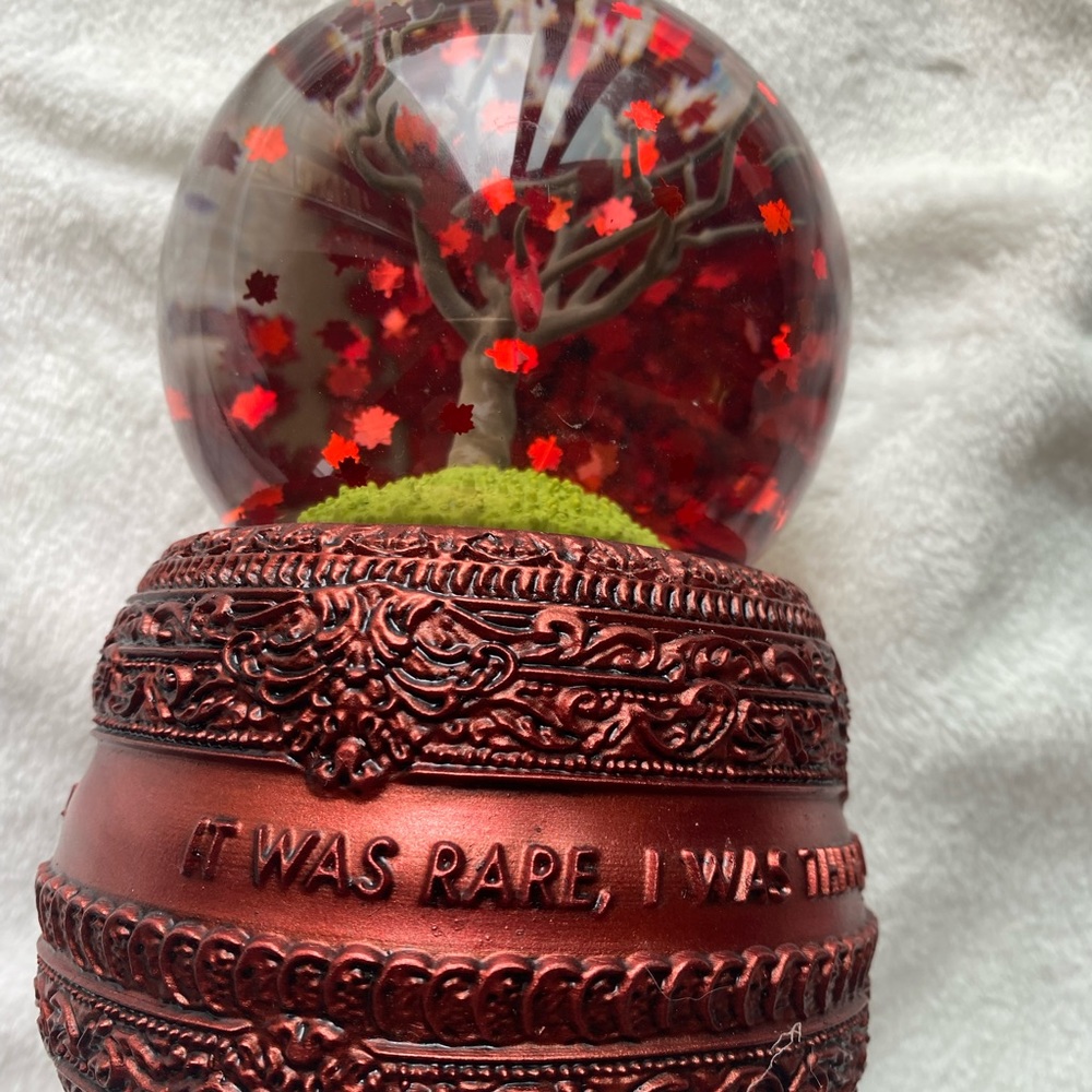 Taylor Swift All Too Well Globe Rare Exclusive Red era